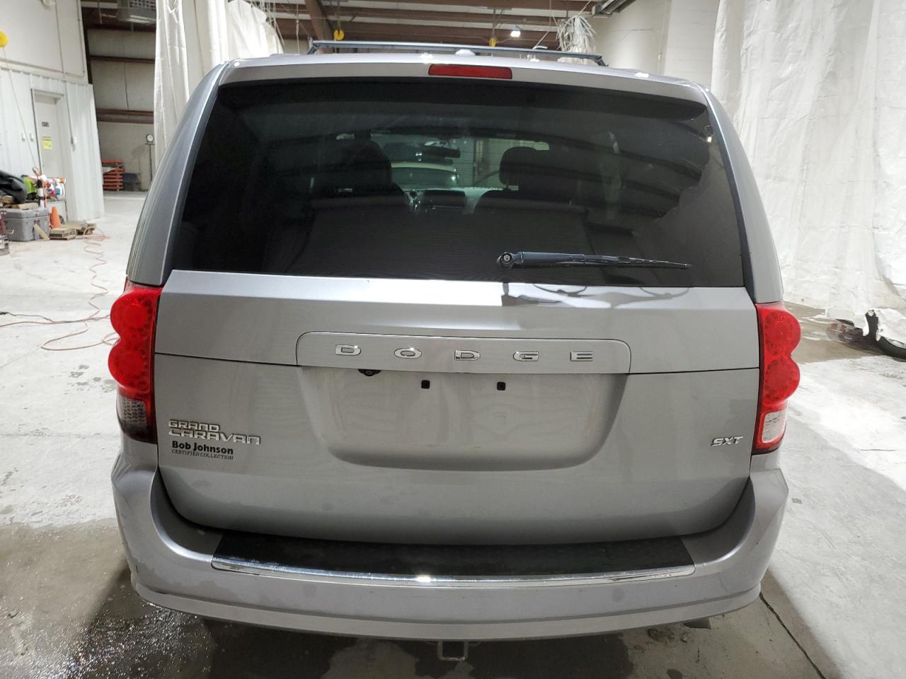 Photo 5 VIN: 2C4RDGCG2GR383372 - DODGE CARAVAN 