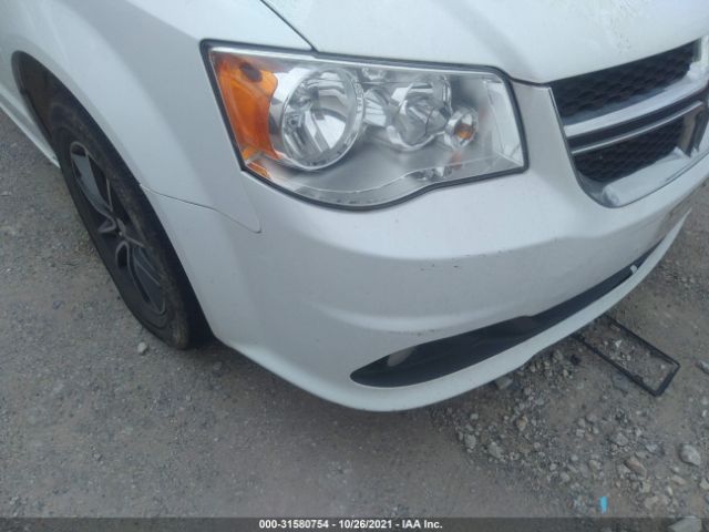 Photo 5 VIN: 2C4RDGCG2HR574050 - DODGE GRAND CARAVAN 