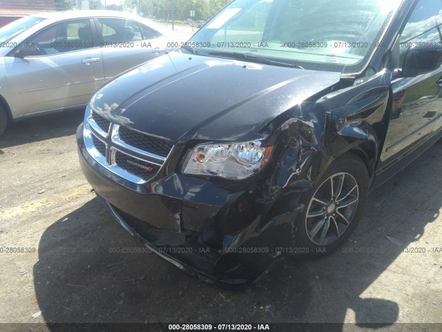 Photo 5 VIN: 2C4RDGCG2HR605023 - DODGE GRAND CARAVAN 