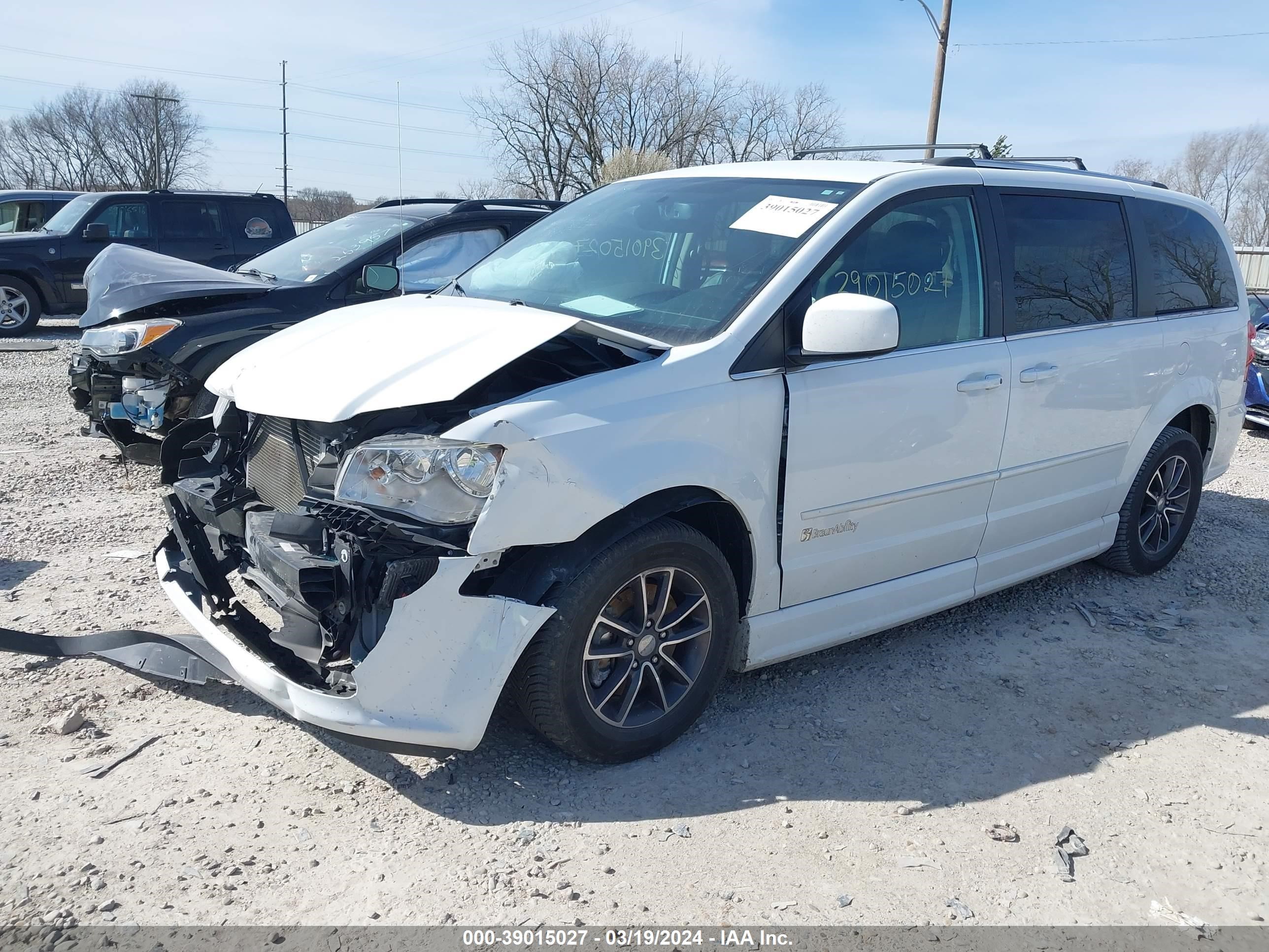 Photo 1 VIN: 2C4RDGCG2HR793042 - DODGE GRAND CARAVAN 