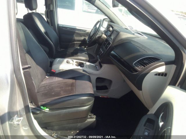 Photo 4 VIN: 2C4RDGCG2JR267189 - DODGE GRAND CARAVAN 