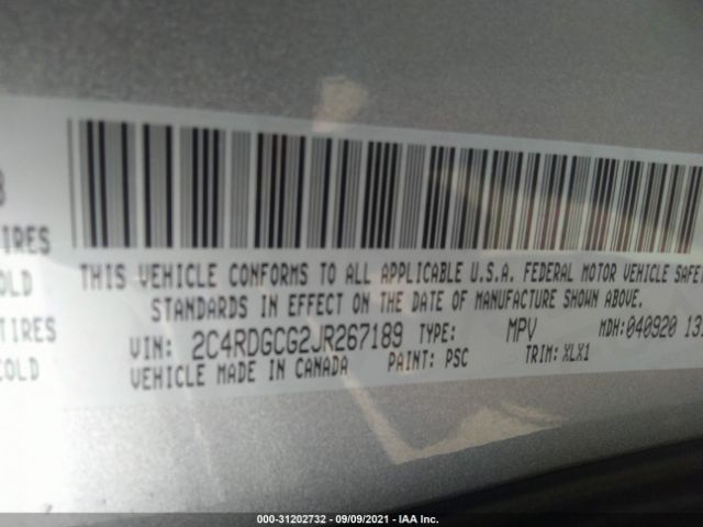 Photo 8 VIN: 2C4RDGCG2JR267189 - DODGE GRAND CARAVAN 