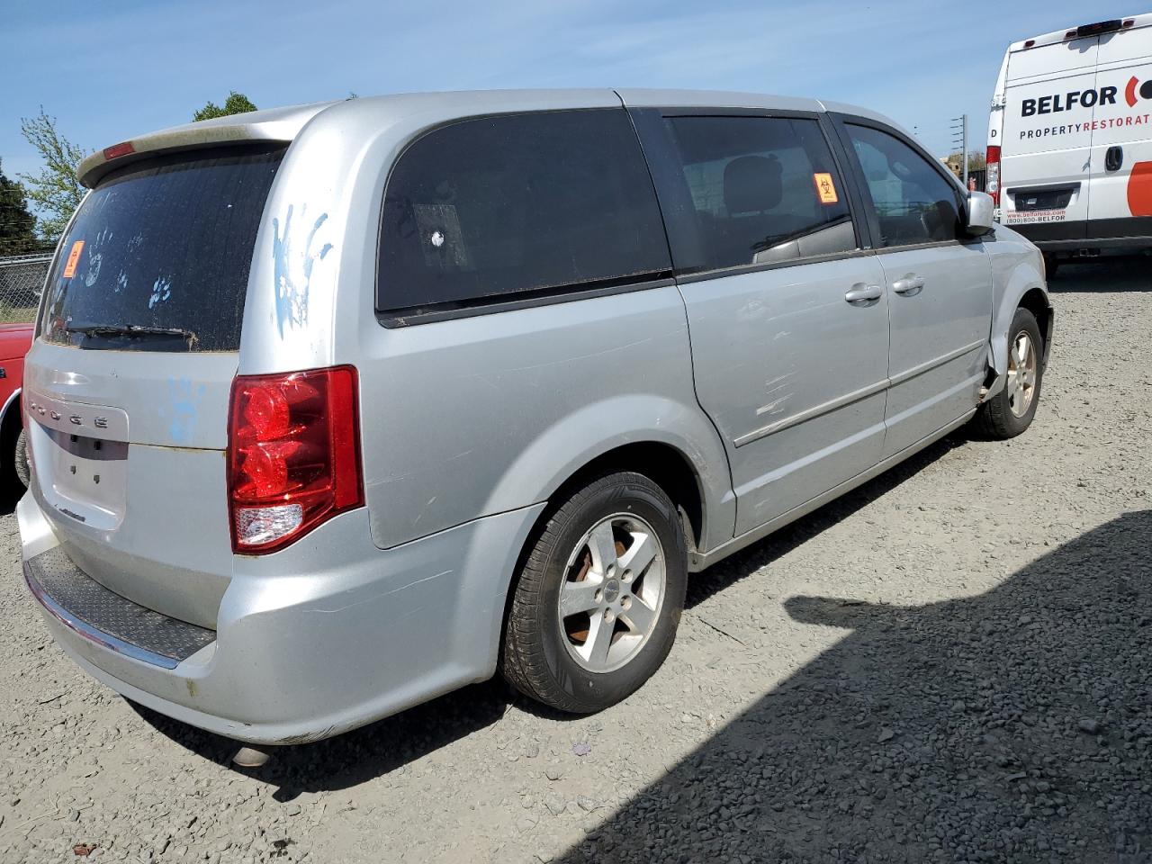 Photo 2 VIN: 2C4RDGCG3CR310019 - DODGE CARAVAN 