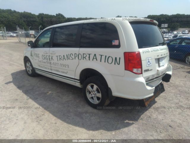 Photo 2 VIN: 2C4RDGCG3DR527023 - DODGE GRAND CARAVAN 