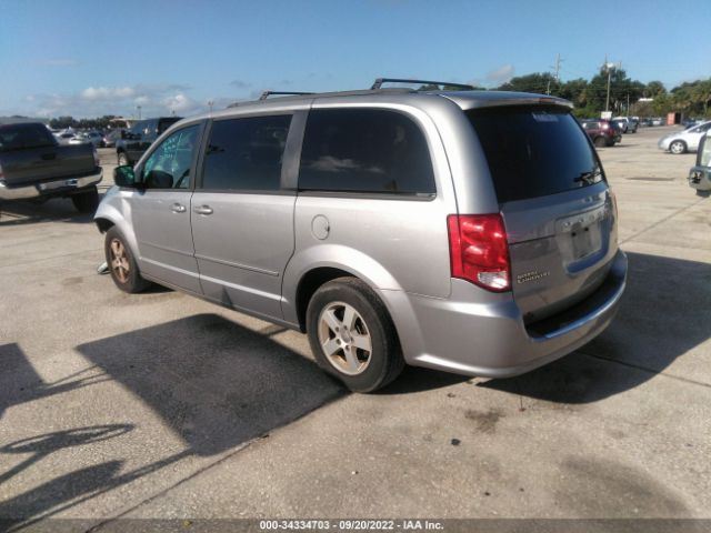 Photo 2 VIN: 2C4RDGCG3DR582331 - DODGE GRAND CARAVAN 