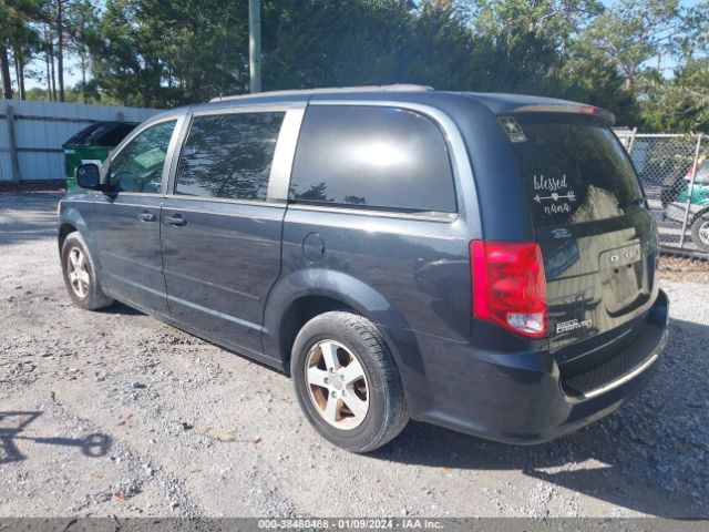 Photo 2 VIN: 2C4RDGCG3DR591529 - DODGE GRAND CARAVAN 