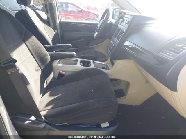 Photo 4 VIN: 2C4RDGCG3DR591529 - DODGE GRAND CARAVAN 