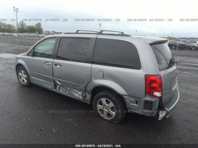 Photo 2 VIN: 2C4RDGCG3DR635674 - DODGE GRAND CARAVAN 