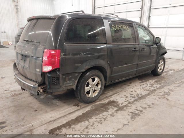 Photo 3 VIN: 2C4RDGCG3DR637540 - DODGE GRAND CARAVAN 