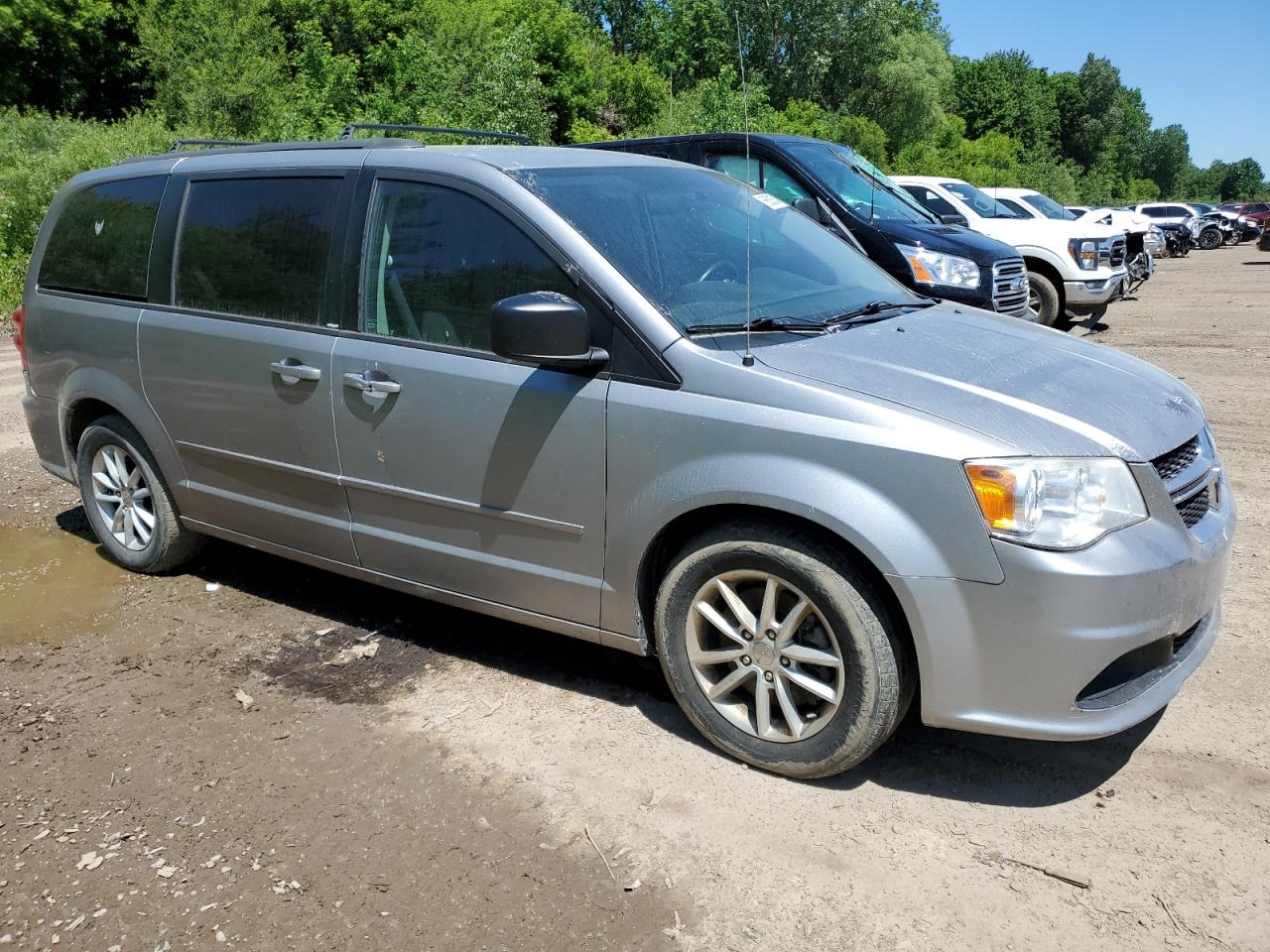 Photo 3 VIN: 2C4RDGCG3ER206553 - DODGE CARAVAN 