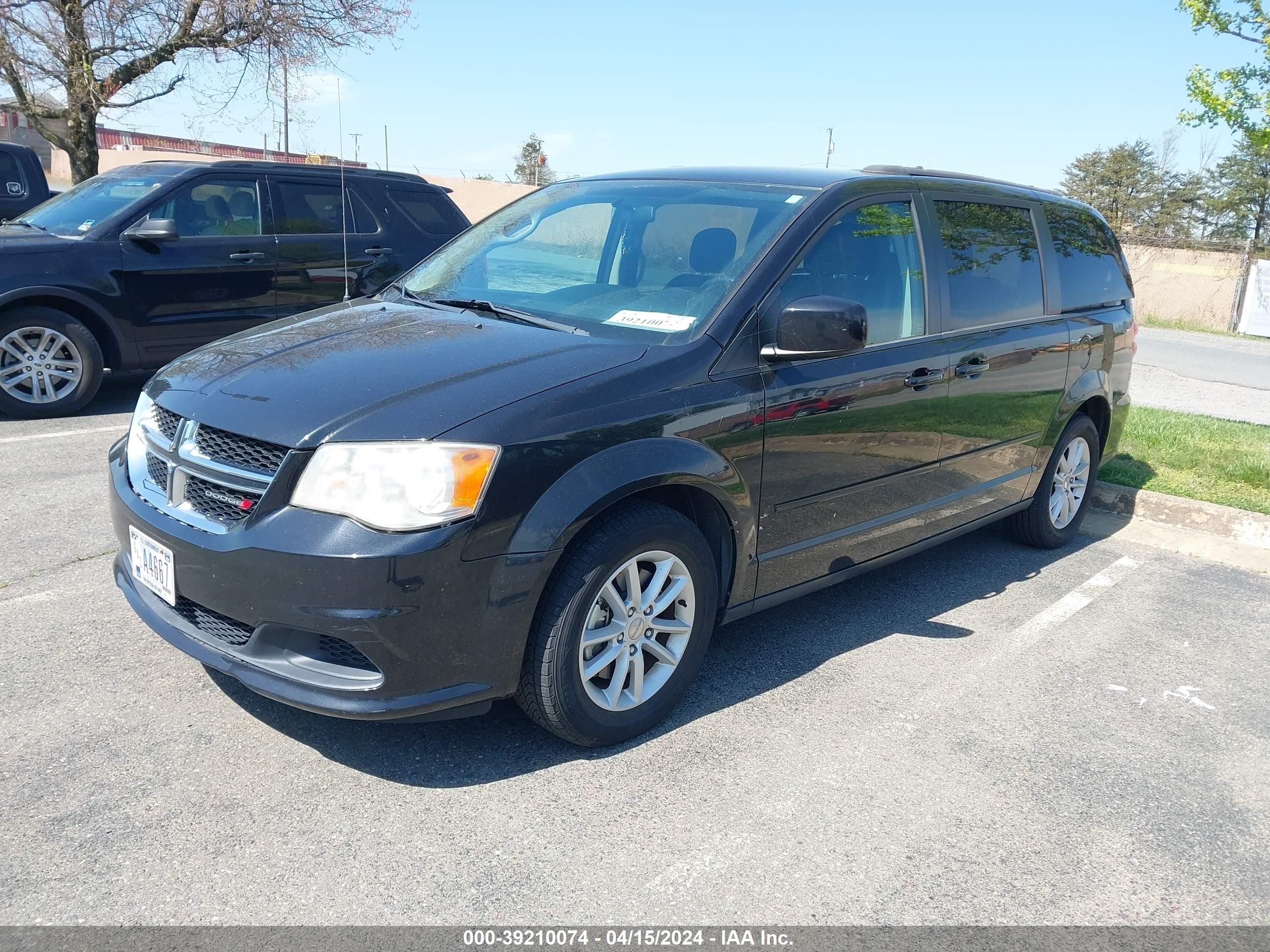 Photo 1 VIN: 2C4RDGCG3ER410611 - DODGE CARAVAN 