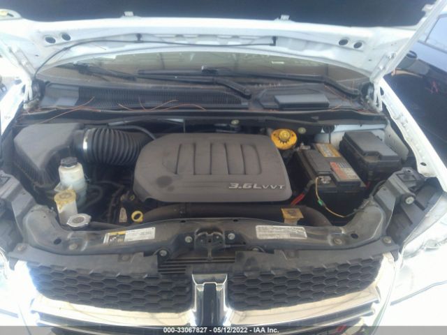 Photo 9 VIN: 2C4RDGCG3GR379377 - DODGE GRAND CARAVAN 