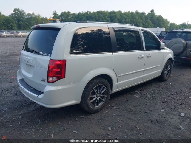 Photo 3 VIN: 2C4RDGCG3HR573800 - DODGE GRAND CARAVAN 