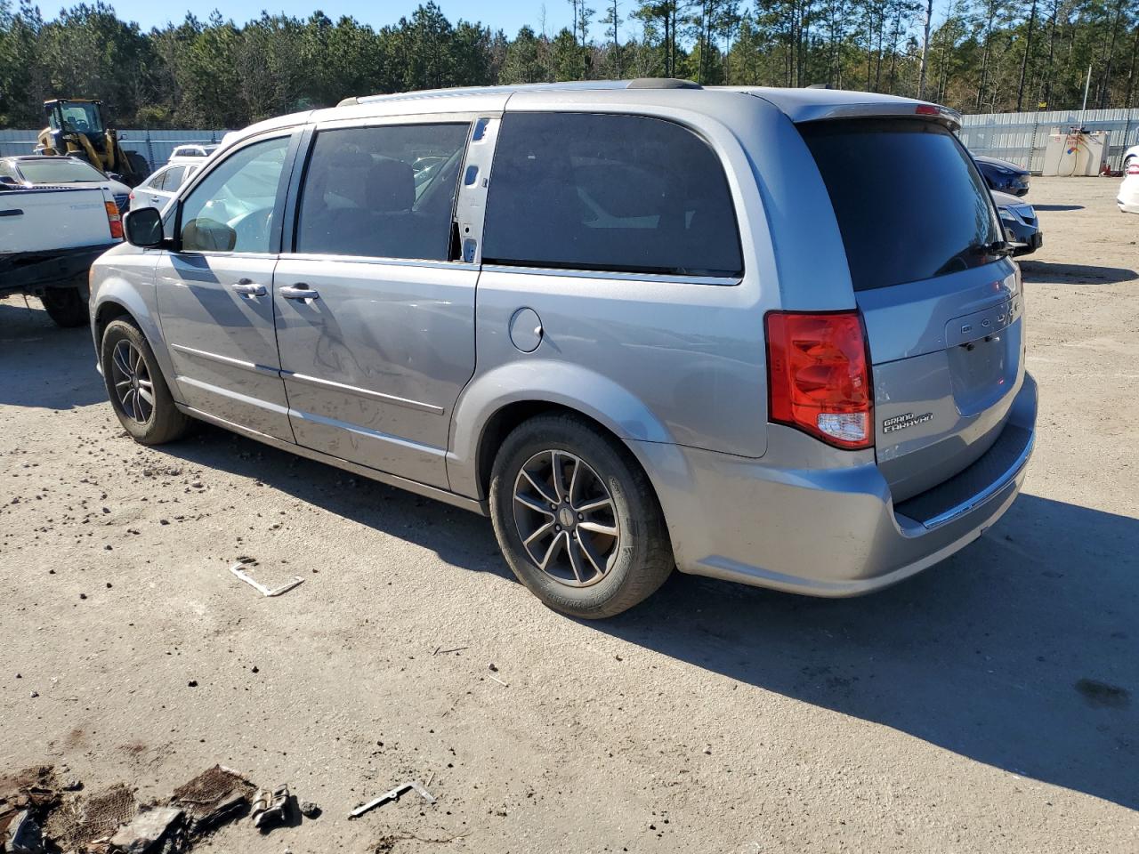 Photo 1 VIN: 2C4RDGCG3HR801472 - DODGE CARAVAN 