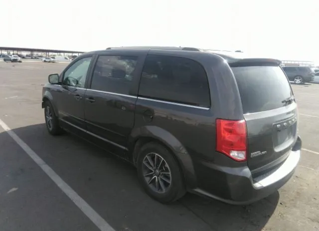 Photo 2 VIN: 2C4RDGCG3HR827750 - DODGE GRAND CARAVAN 