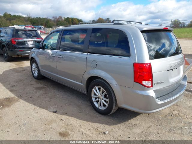 Photo 2 VIN: 2C4RDGCG3JR264592 - DODGE GRAND CARAVAN 