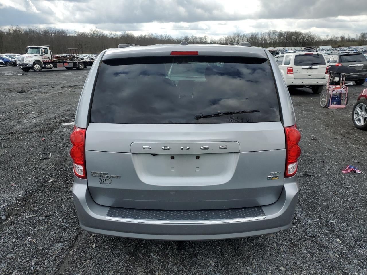 Photo 5 VIN: 2C4RDGCG3KR750479 - DODGE CARAVAN 