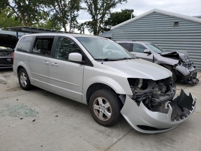 Photo 3 VIN: 2C4RDGCG4CR173401 - DODGE CARAVAN 