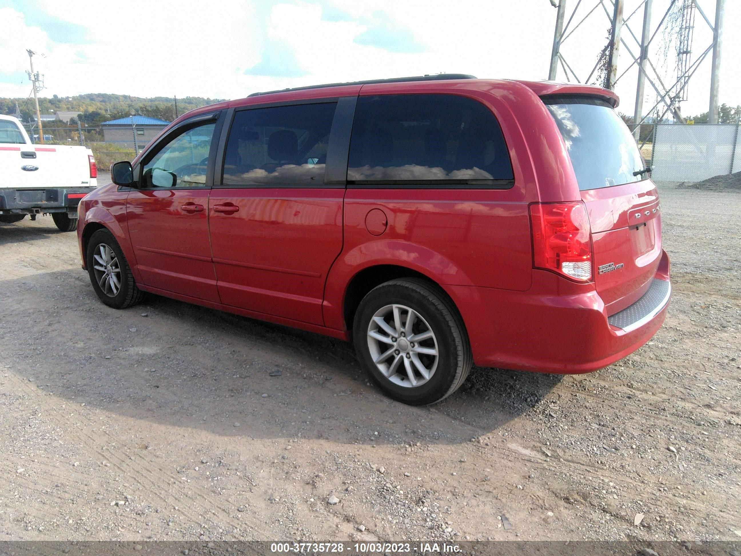 Photo 2 VIN: 2C4RDGCG4DR542971 - DODGE CARAVAN 