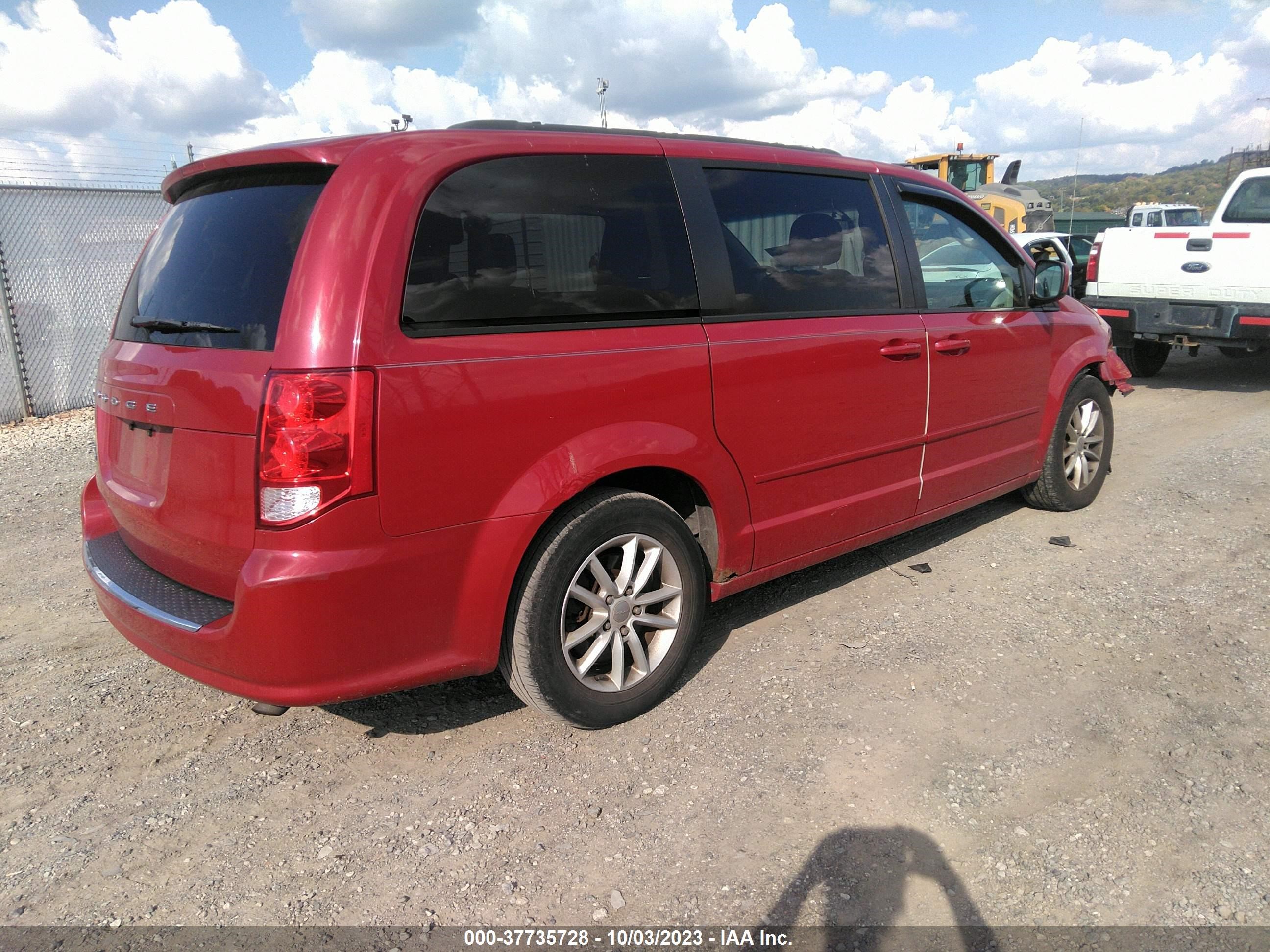 Photo 3 VIN: 2C4RDGCG4DR542971 - DODGE CARAVAN 