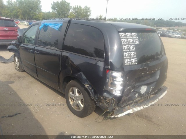 Photo 2 VIN: 2C4RDGCG4DR610931 - DODGE GRAND CARAVAN 