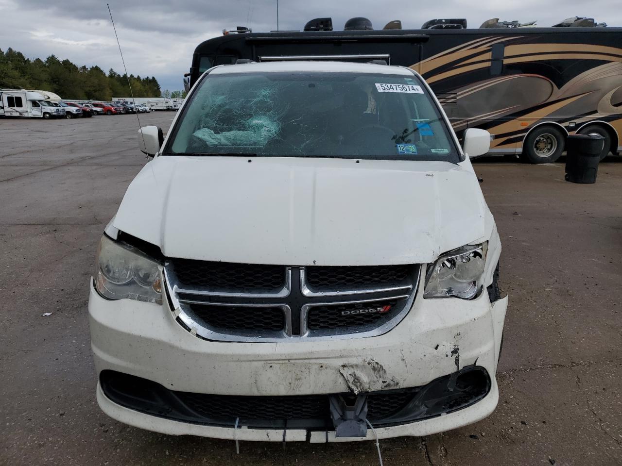 Photo 4 VIN: 2C4RDGCG4DR627129 - DODGE CARAVAN 