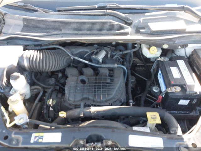 Photo 9 VIN: 2C4RDGCG4DR688349 - DODGE GRAND CARAVAN 