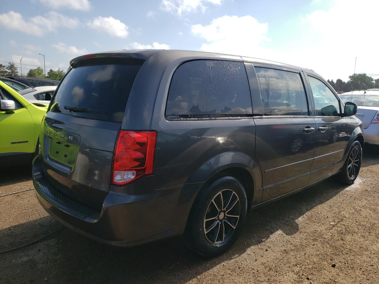 Photo 2 VIN: 2C4RDGCG4GR220738 - DODGE CARAVAN 