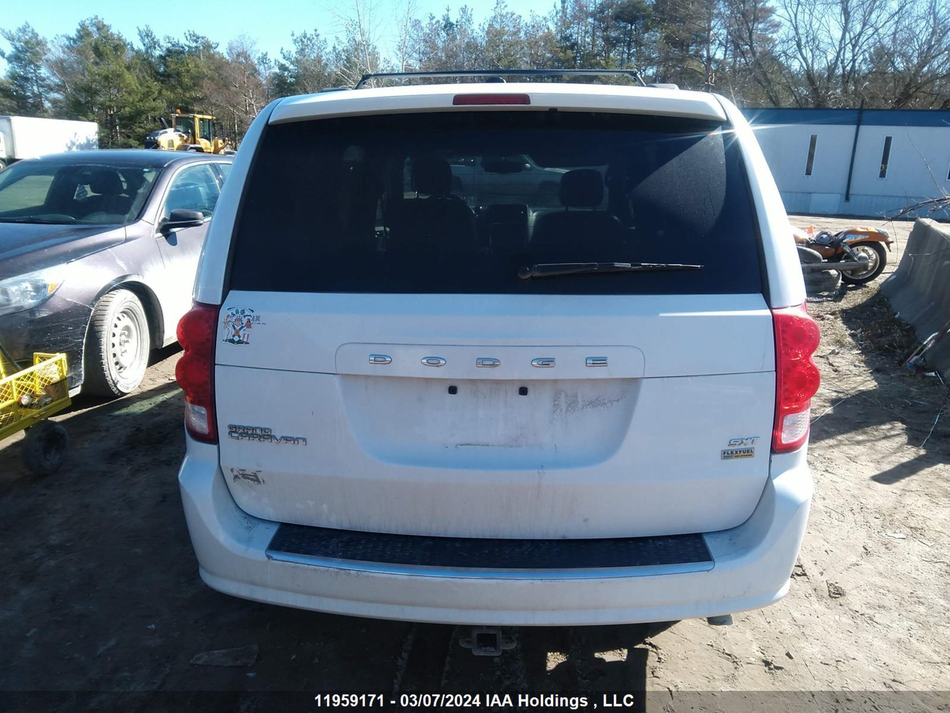 Photo 15 VIN: 2C4RDGCG4HR604567 - DODGE CARAVAN 