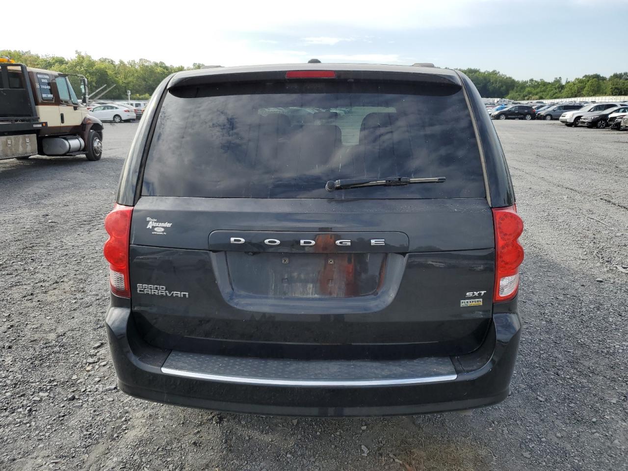 Photo 5 VIN: 2C4RDGCG4HR862796 - DODGE CARAVAN 