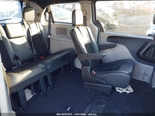 Photo 7 VIN: 2C4RDGCG4JR281837 - DODGE GRAND CARAVAN 