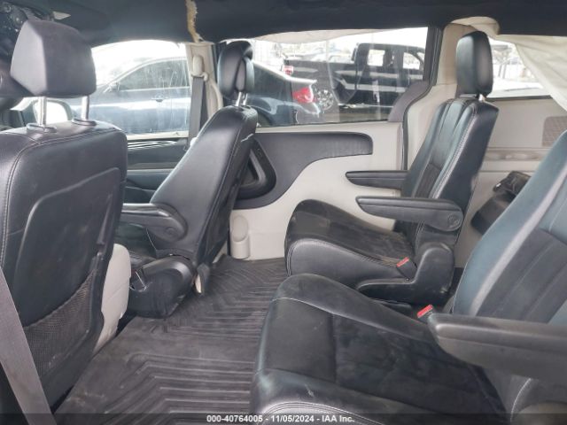 Photo 7 VIN: 2C4RDGCG4JR326954 - DODGE GRAND CARAVAN 