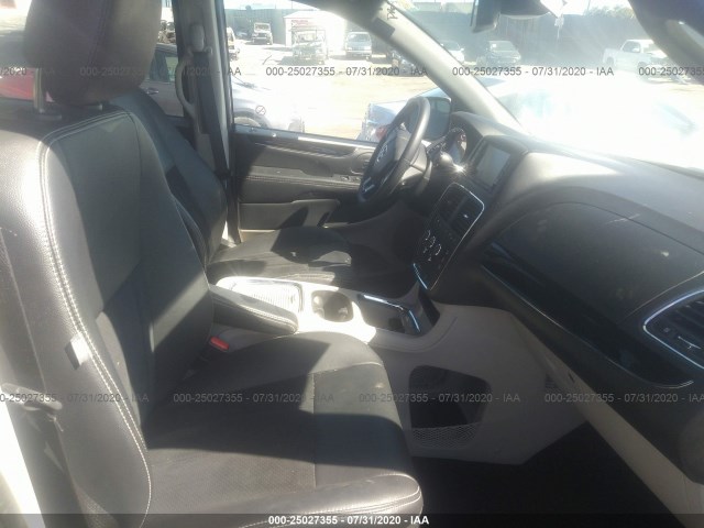 Photo 4 VIN: 2C4RDGCG4KR608125 - DODGE GRAND CARAVAN 