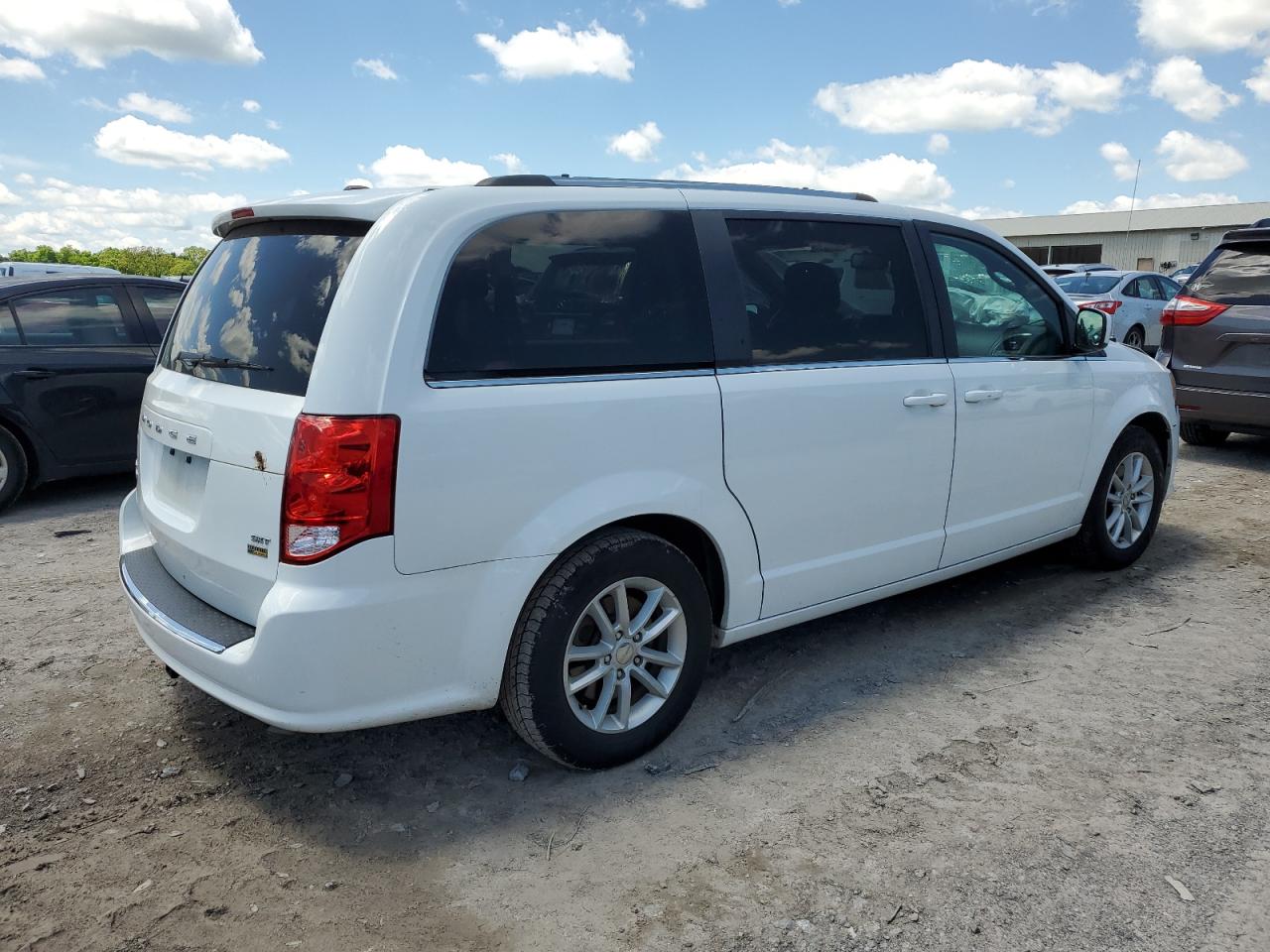 Photo 2 VIN: 2C4RDGCG4KR656207 - DODGE CARAVAN 