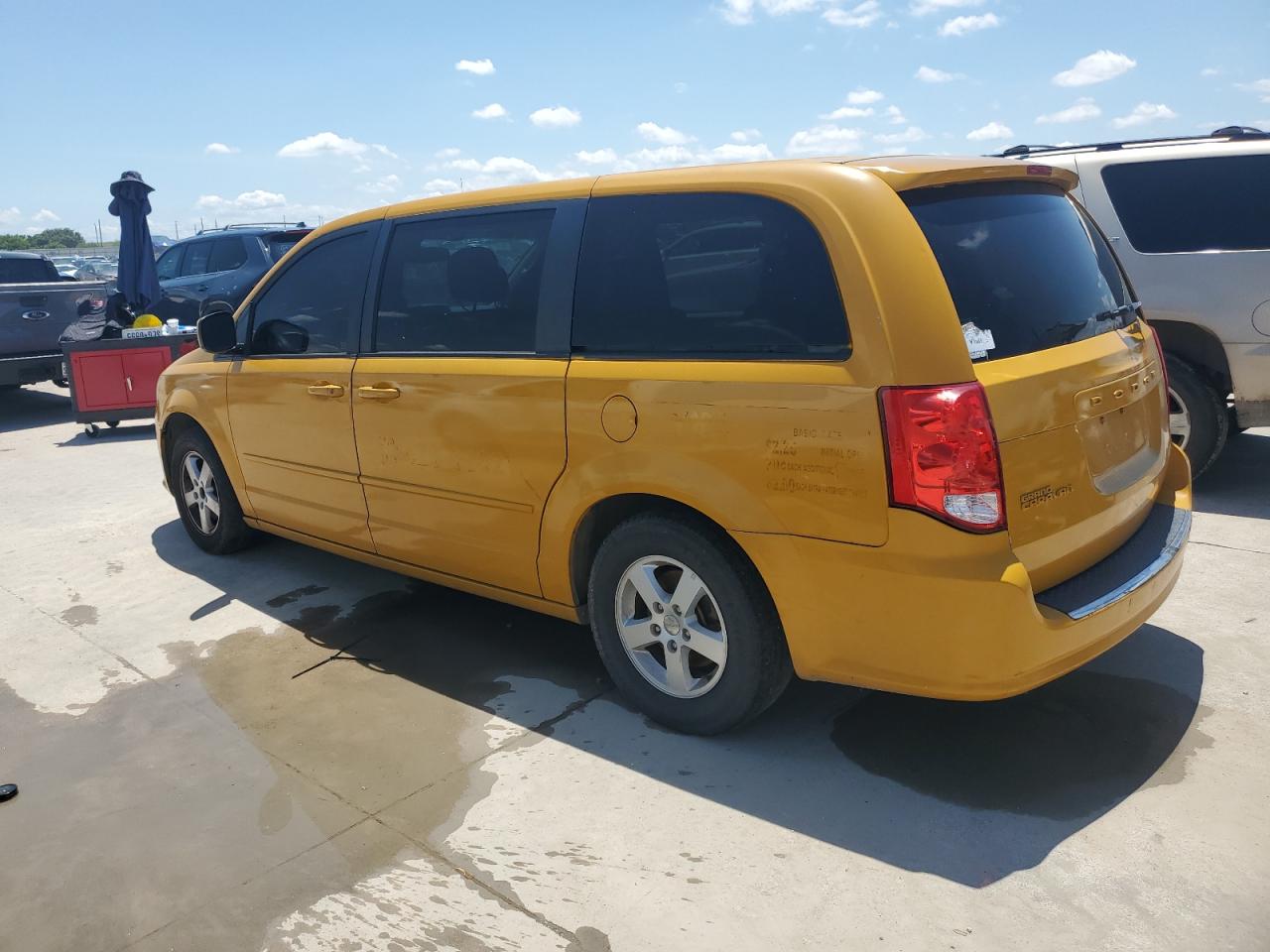 Photo 1 VIN: 2C4RDGCG5DR527895 - DODGE CARAVAN 