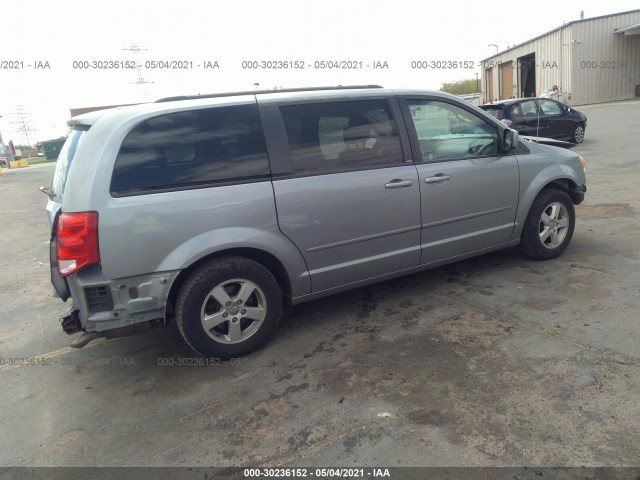 Photo 3 VIN: 2C4RDGCG5DR611389 - DODGE GRAND CARAVAN 