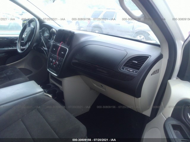 Photo 4 VIN: 2C4RDGCG5DR748641 - DODGE GRAND CARAVAN 