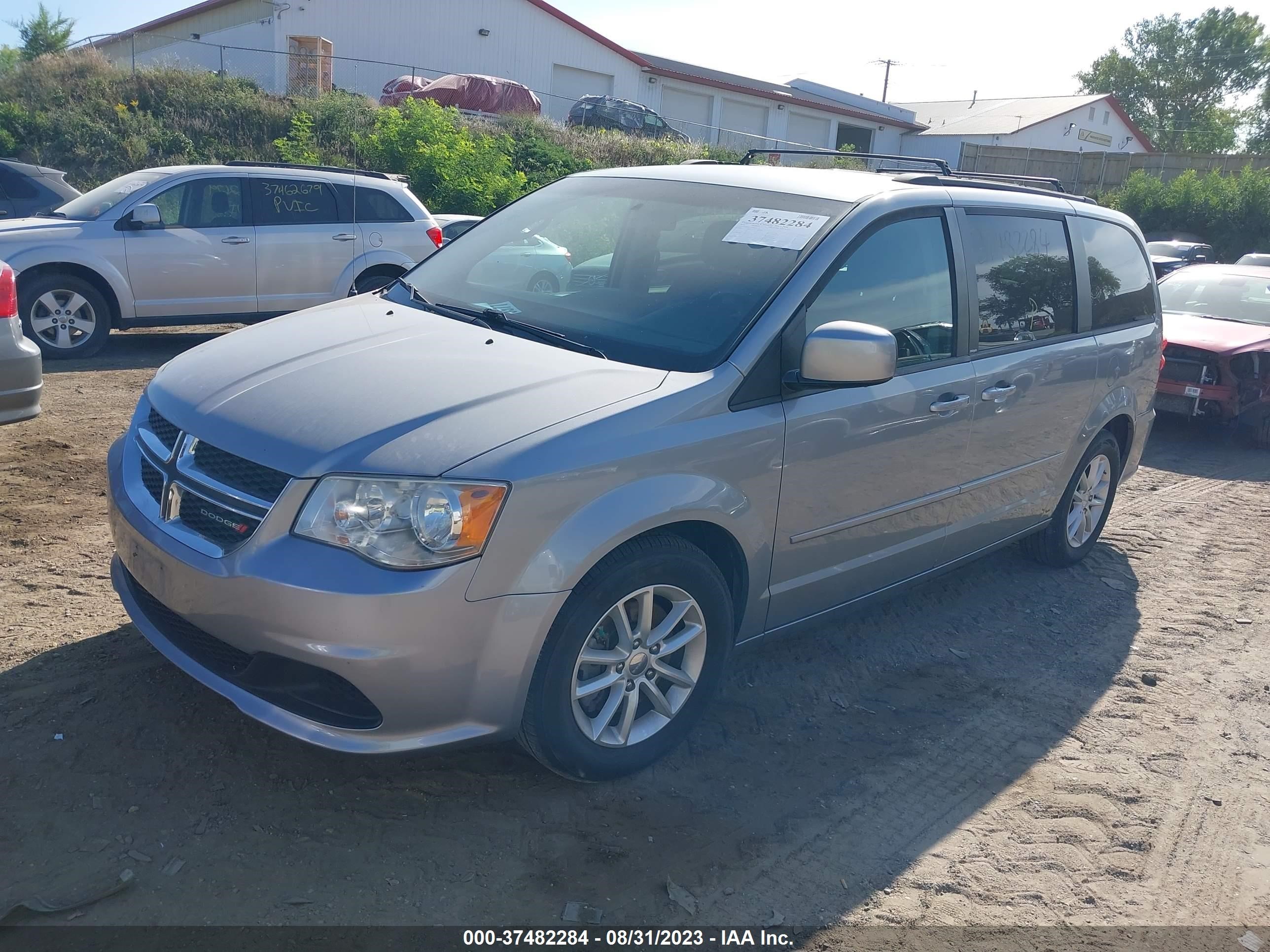 Photo 1 VIN: 2C4RDGCG5ER123139 - DODGE CARAVAN 