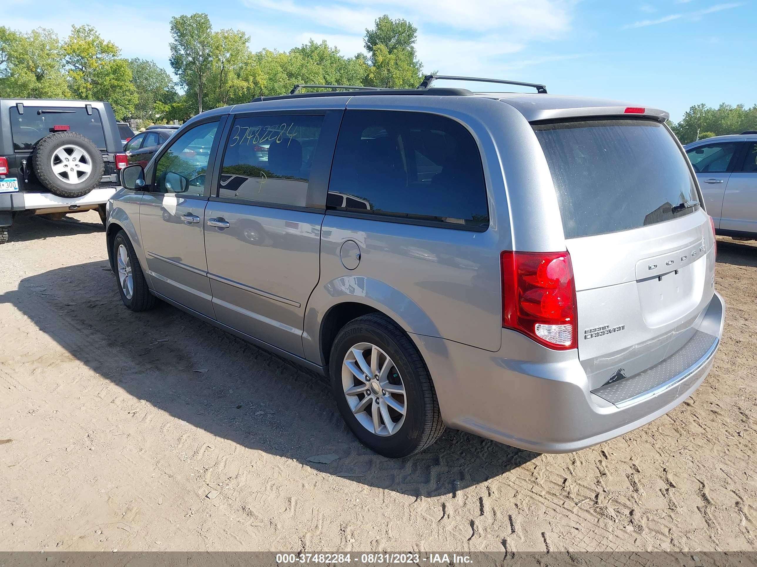 Photo 2 VIN: 2C4RDGCG5ER123139 - DODGE CARAVAN 