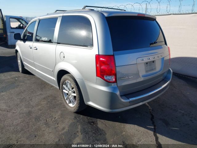 Photo 2 VIN: 2C4RDGCG5GR329385 - DODGE GRAND CARAVAN 