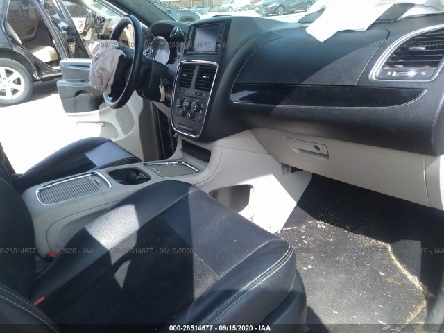 Photo 4 VIN: 2C4RDGCG5HR674479 - DODGE GRAND CARAVAN 