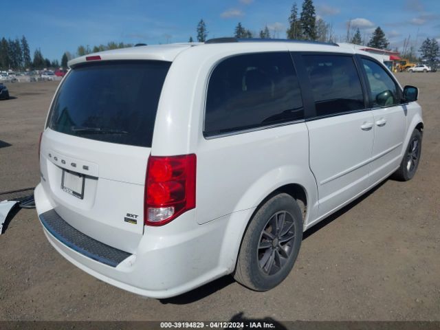 Photo 3 VIN: 2C4RDGCG5HR700093 - DODGE GRAND CARAVAN 