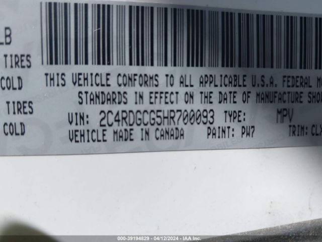 Photo 8 VIN: 2C4RDGCG5HR700093 - DODGE GRAND CARAVAN 