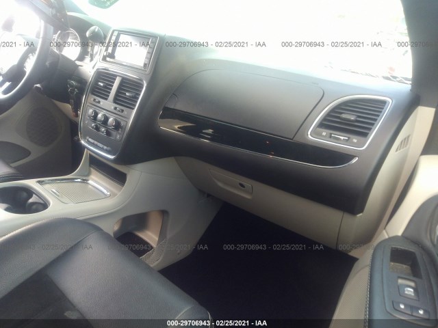 Photo 4 VIN: 2C4RDGCG5JR134118 - DODGE GRAND CARAVAN 