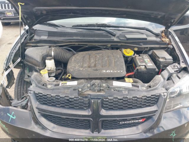 Photo 9 VIN: 2C4RDGCG5JR136497 - DODGE GRAND CARAVAN 