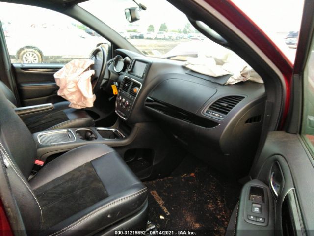 Photo 4 VIN: 2C4RDGCG5JR140095 - DODGE GRAND CARAVAN 