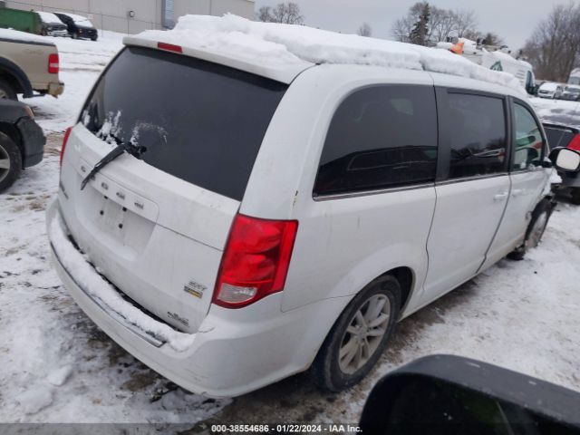 Photo 3 VIN: 2C4RDGCG5JR206130 - DODGE GRAND CARAVAN 