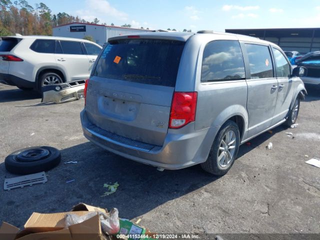 Photo 3 VIN: 2C4RDGCG5JR209478 - DODGE GRAND CARAVAN 