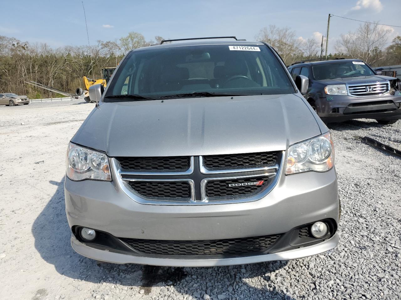 Photo 4 VIN: 2C4RDGCG5KR519163 - DODGE CARAVAN 