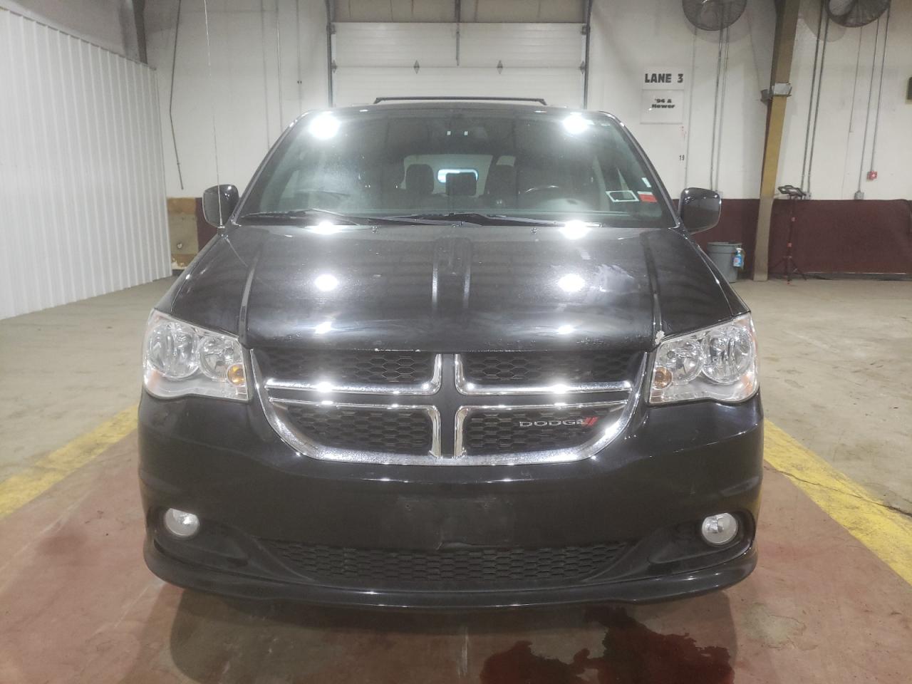 Photo 4 VIN: 2C4RDGCG5KR542250 - DODGE CARAVAN 